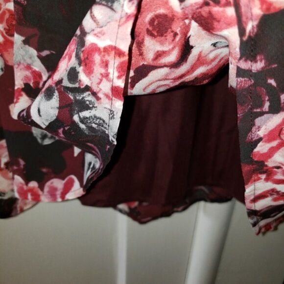 Cupcakes and Cashmere Jimmy Floral Print d… - Picture 4 of 5